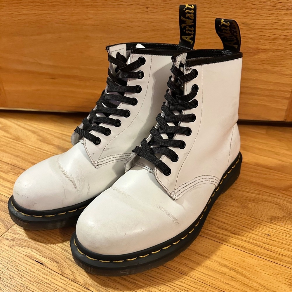 Dr Martens 1460 White Smooth Leather Lace Up Combat‎ Boots Women USL 8